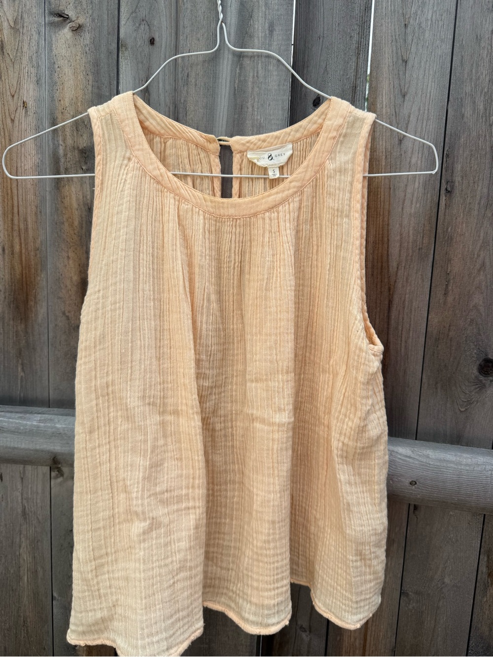 Lou & Grey Peach-Cream Textured Sleeveless Tank